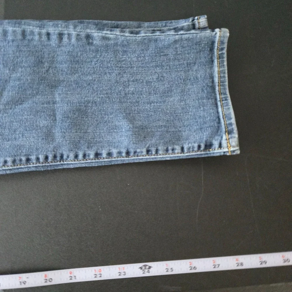 Eddie Bauer Boyfriend Fit Denim Blue Jeans Size 14 Casual Stretch All Seasons - Picture 8 of 11